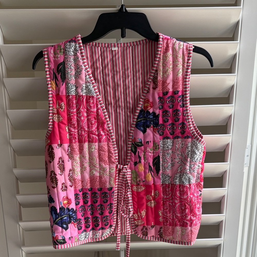 SHEIN Pink Patchwork Vest